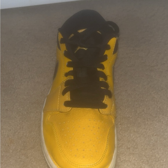 Air Jordan low yellow - Picture 6 of 8